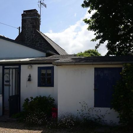 Petite Maison Bretonne Pour 4 Personnes Plounerin Extérieur photo